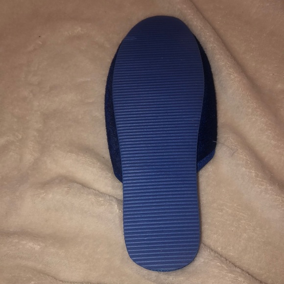 Blue slipped with embroidery detailing - Picture 2 of 2